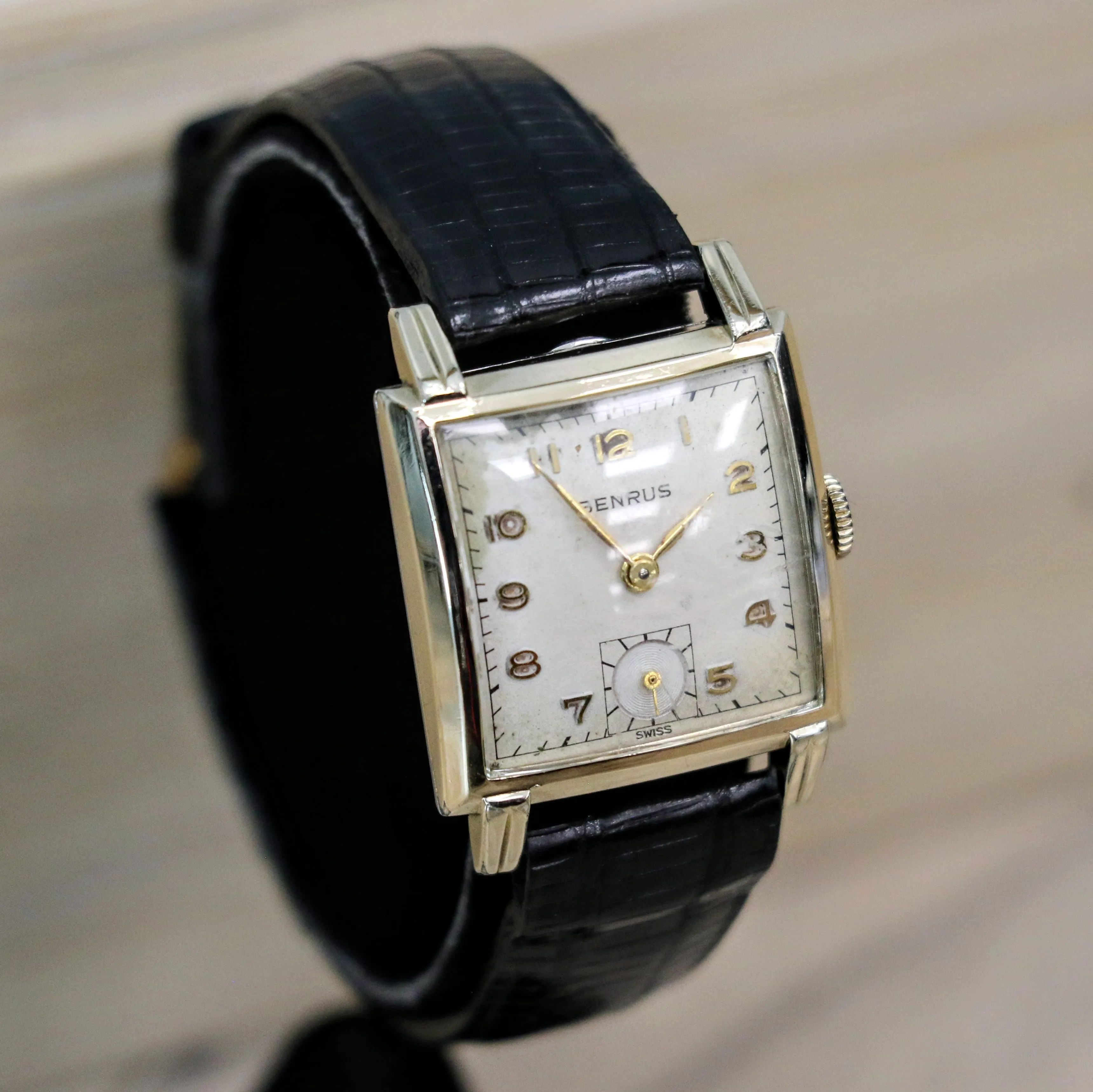 1950's BENRUS Watch 17 Jewels Model BA 2 Cal. ETA 900  Swiss Made Wristwatch