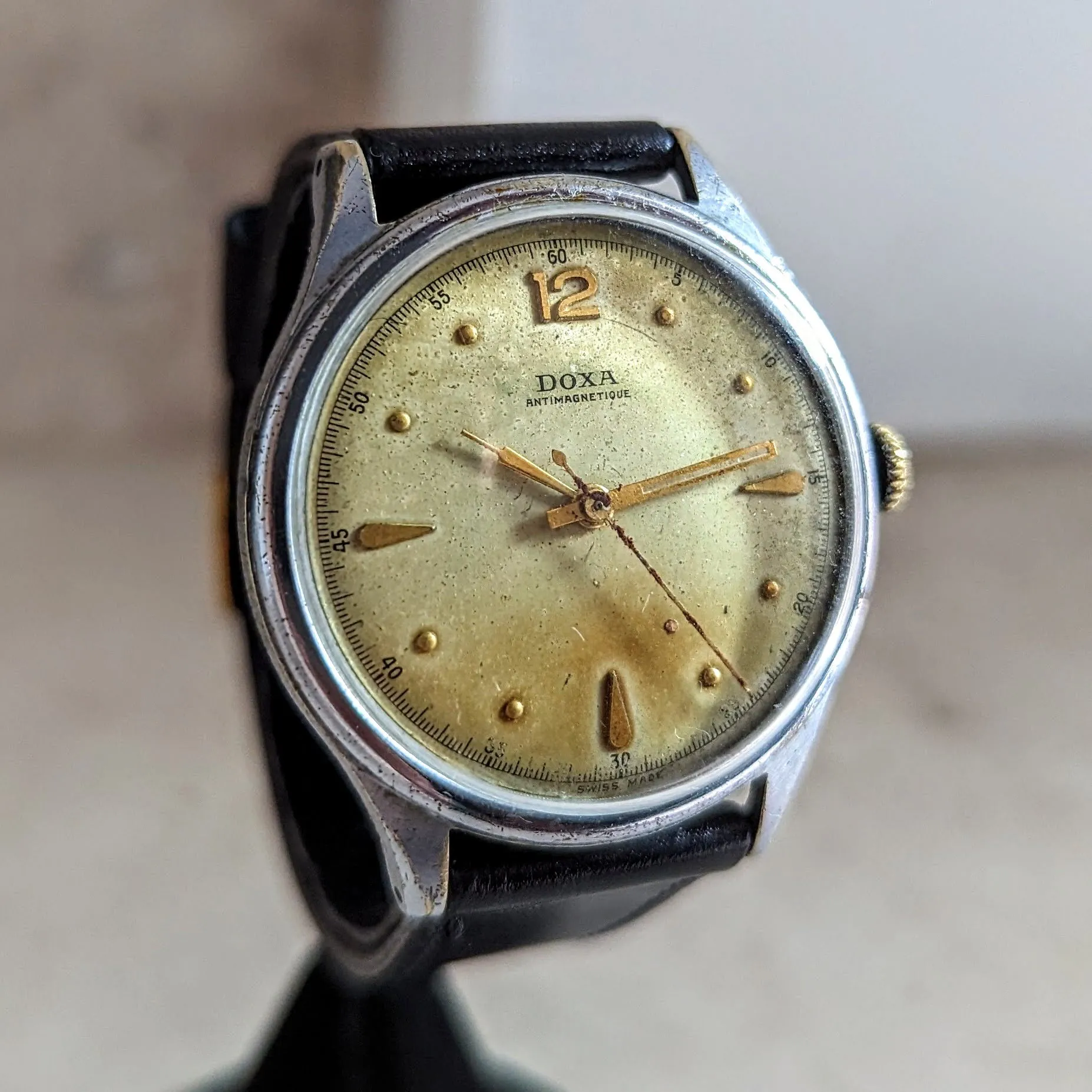 1950s DOXA Antimagnetique Jumbo Wristwatch Cal. ETA 1147 Swiss Made Watch