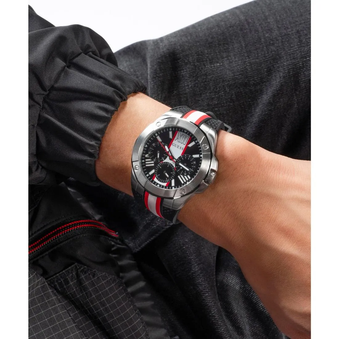 Guess Men 44 mm Black Dial Analog Watch- GW0716G1