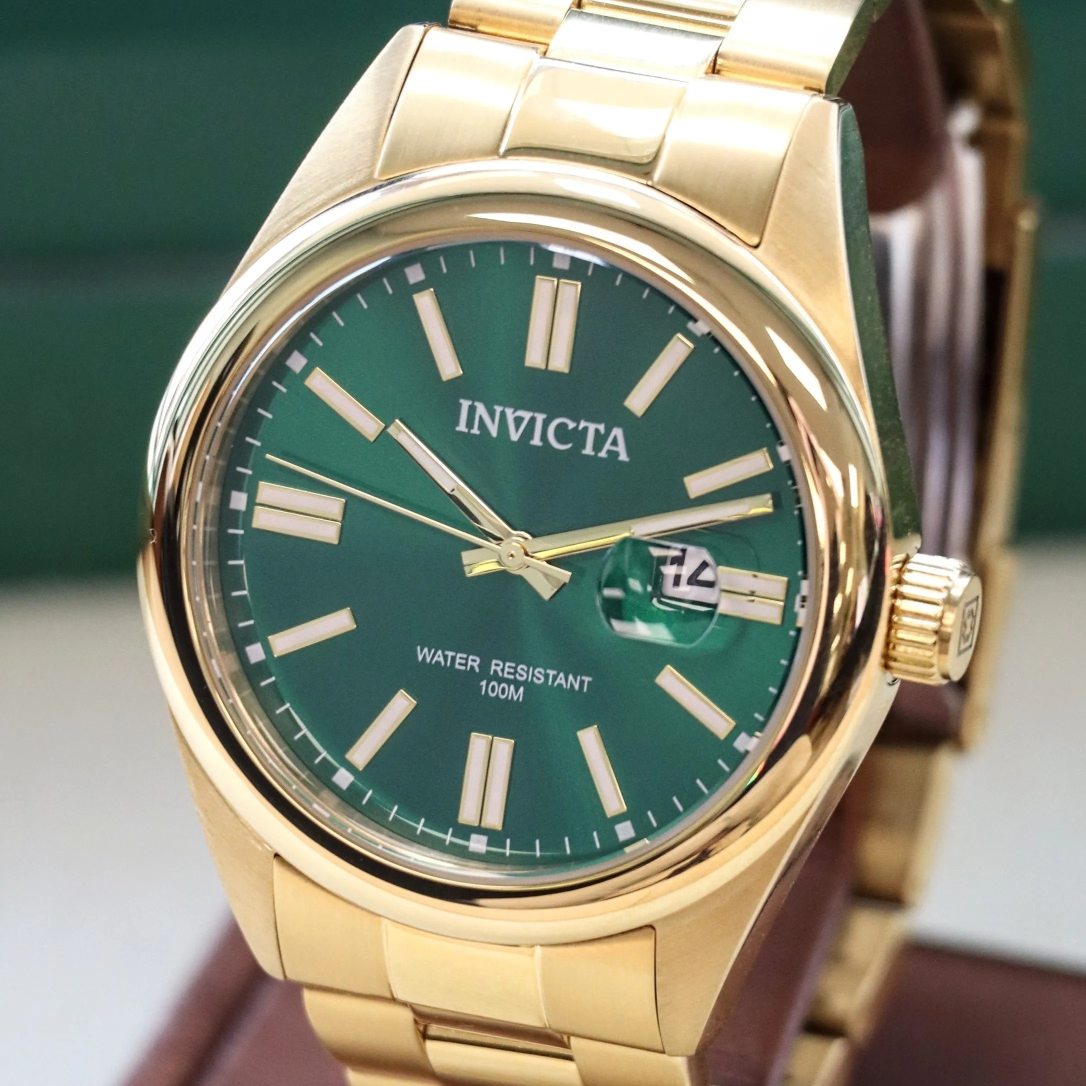 INVICTA Pro Diver Men's Watch Quartz Green Dial ALL S.S. Wristwatch Ref. 38464 - ALL Original!