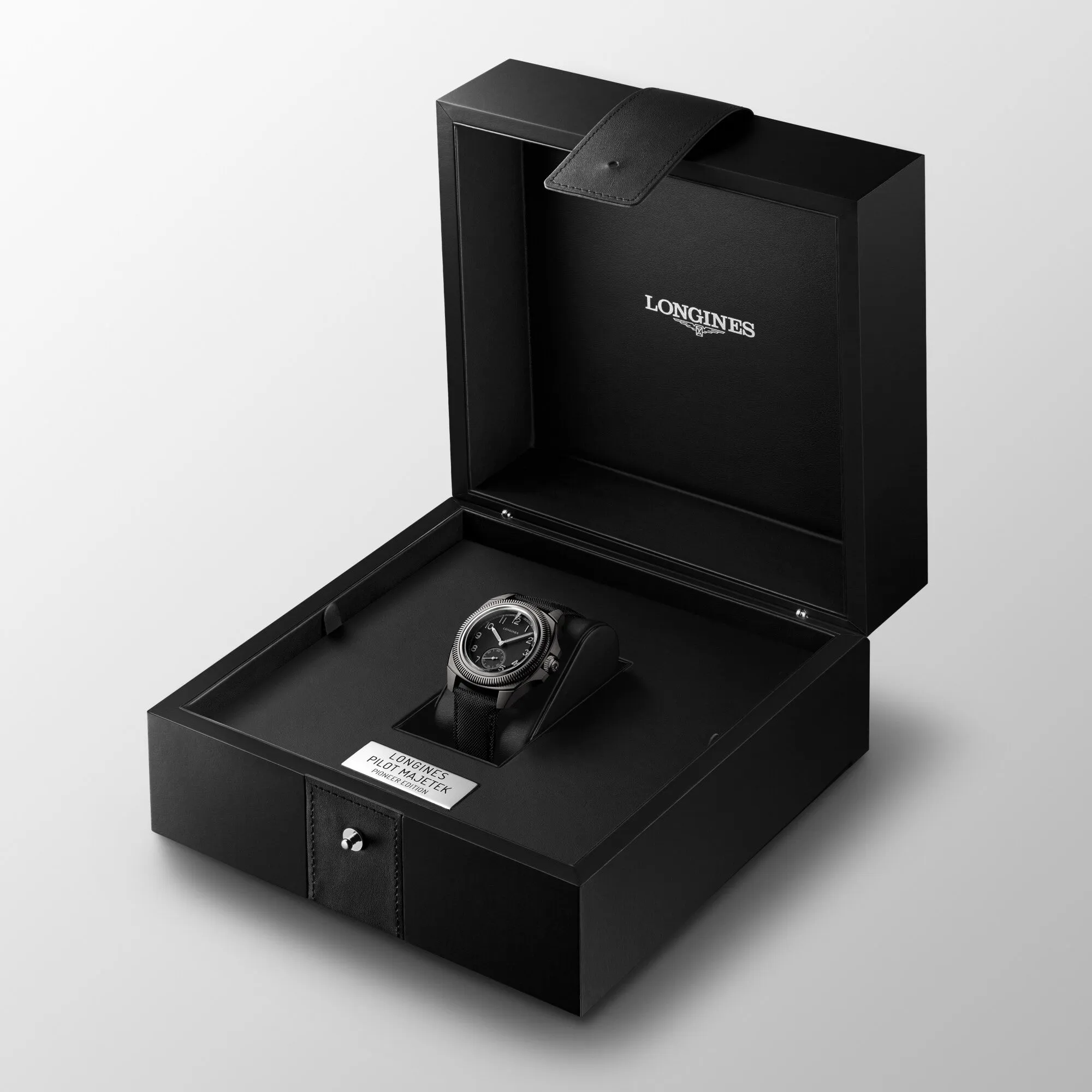 Longines Pilot Majetek Pioneer Edition 43 mm