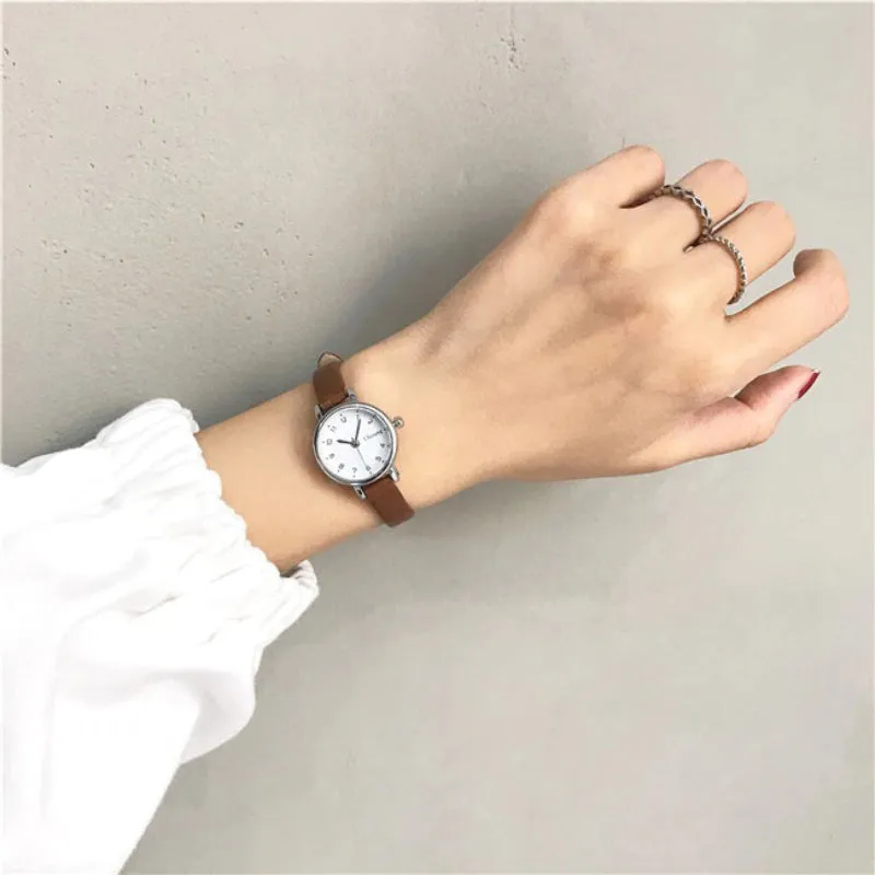 Minimalist Easy To Read Dial with Ultra-Thin Vegan Leather Strap Quartz Watches