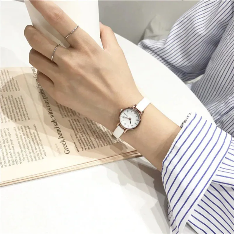 Minimalist Easy To Read Dial with Ultra-Thin Vegan Leather Strap Quartz Watches