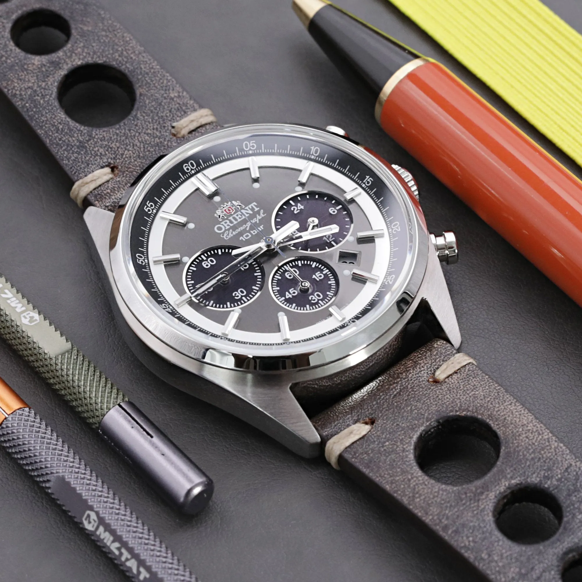 Q.R. 22mm Blackish Brown Leather Italian Handmade Racer Watch Band, Beige St.