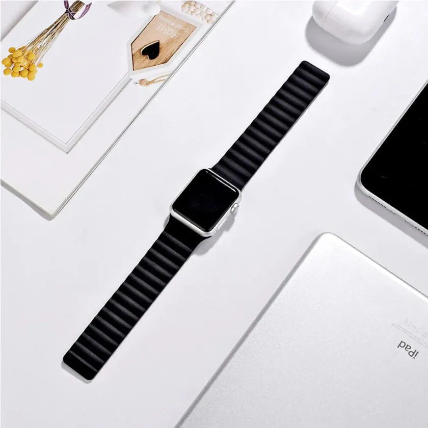 Santa Barbara Polo Silica Gel magnet for Apple Watch
