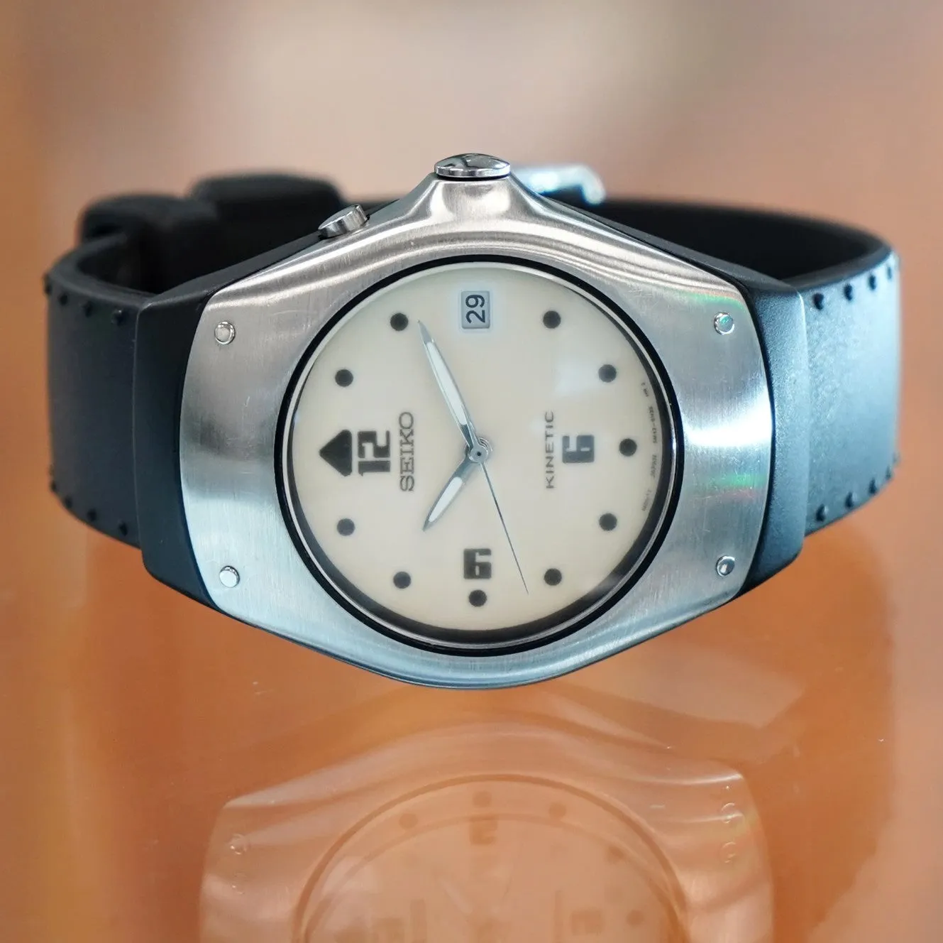 Vintage SEIKO Kinetic Watch Arctura 5M42-0E49 Date Indicator Quartz Wristwatch